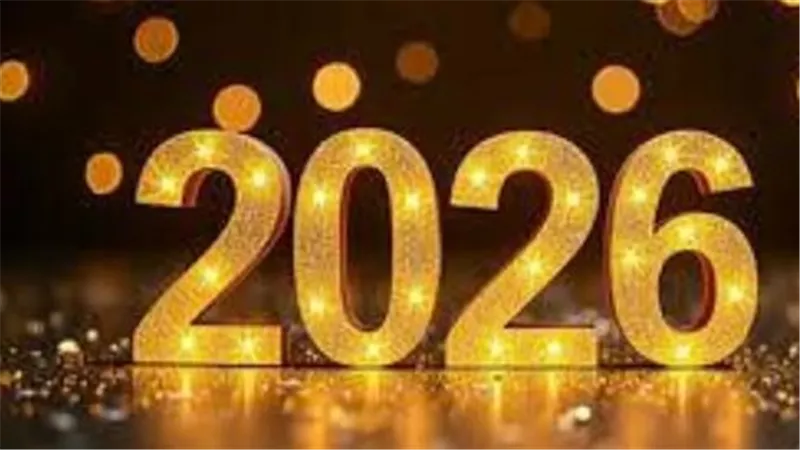 يا سر ضحكتي وسندي: عبارات تهنئة ودية ومميزة لـ الأصدقاء المقربين في العام الجديد 2026