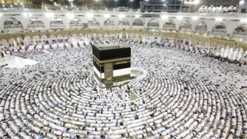 بعد إعلان شركات السياحة.. تعرف على تكلفة عمرة رجب 