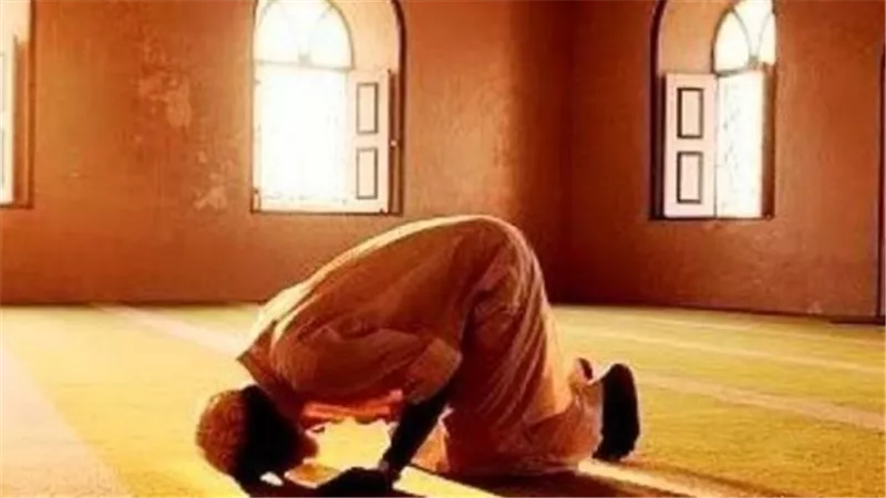 للمصلين.. مواعيد صلاة الفجر والظهر والعصر والمغرب اليوم الإثنين بمدن الصعيد