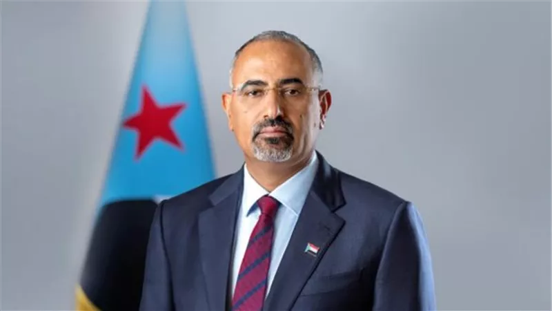 ثورة المؤسسات في الجنوب: اصطفاف وزاري وعسكري وشعبي خلف الزُبيدي لإعلان الدولة