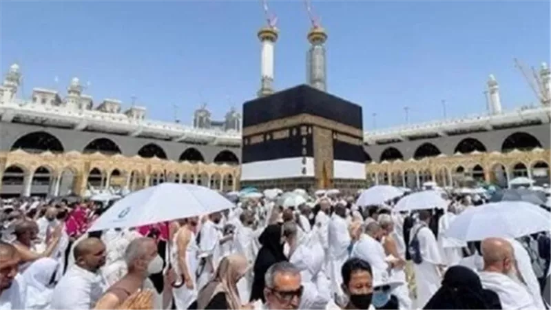 دليل معتمري شهر رجب 1447: الأسعار، الأوراق المطلوبة، وسعر الريال اليوم