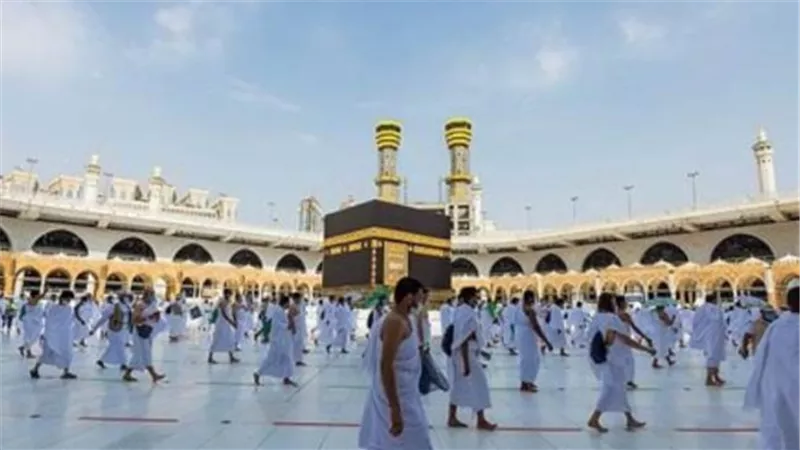 كل ما تريد معرفته عن رحلات عمرة ديسمبر ويناير (موسم رجب 1447)