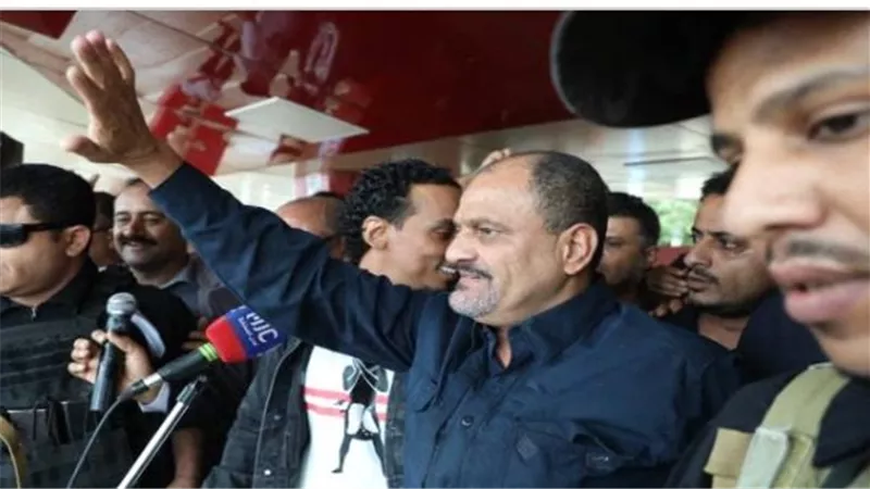 اللواء شلال شائع من ساحة العروض: الجنوب لن يكون ممرًا لتهريب أسلحة إيران والحرب على الإرهاب 
