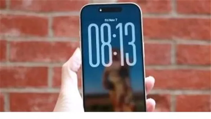 لماذا قد تؤجل آبل إطلاق iPhone 18 العادي إلى عام 2027؟ كواليس الاستراتيجية الجديدة