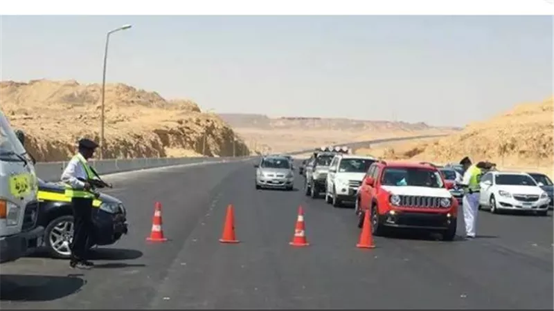 الأمن والسلامة أولًا: كيف يساهم قانون المرور الجديد في الحد من حوادث الطرق؟