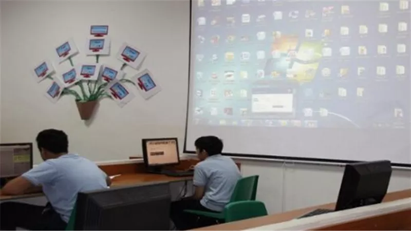 بشرى للمتقدمين.. إتاحة بيانات الاستعلام لمسابة الـ 964 معلم حاسب آلي بالأزهر