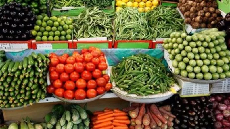 أسعار الخضراوات والفاكهة اليوم الأحد 28 ديسمبر 2025: استقرار في سوق العبور والبطاطس تبدأ من 4 جنيهات