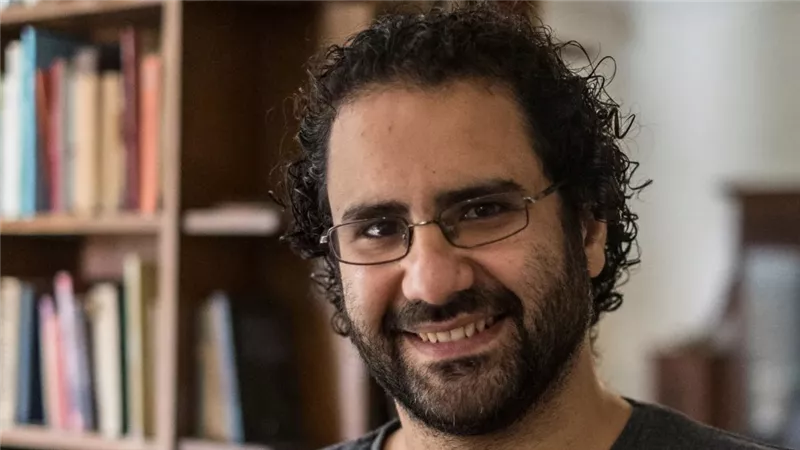  فيديو وتغريدات علاء عبد الفتاح الصادمة يشعل الشارع البريطاني