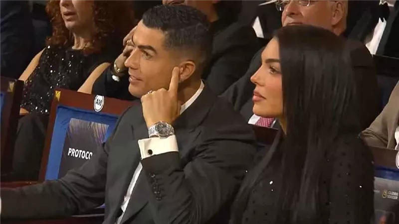 رونالدو وجورجينا يحضران حفل جوائز جلوب سوكر في دبي
