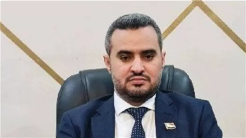 عبدالعزيز الشيخ: وزير الإعلام تجاوز اختصاصاته بتناول قضايا دستورية وسيادية