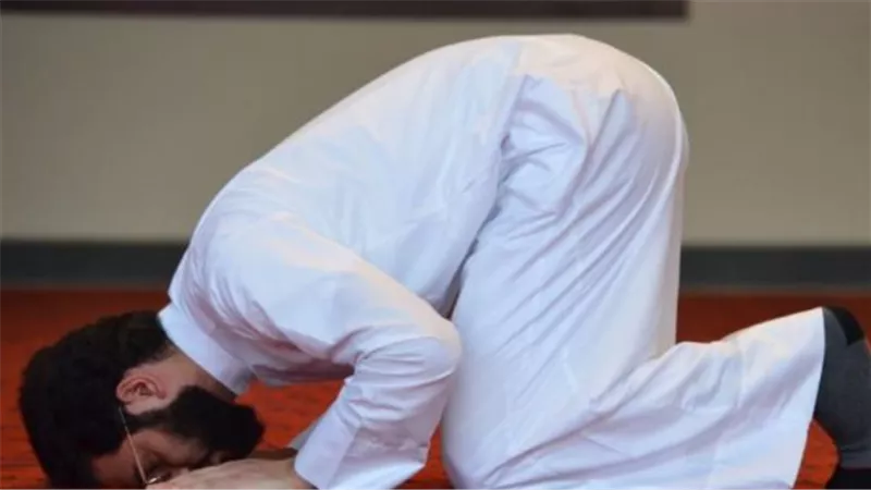حي على الصلاة.. مواعيد الأذان اليوم الثلاثاء 30 ديسمبر في الإسكندرية وأسوان ومطروح