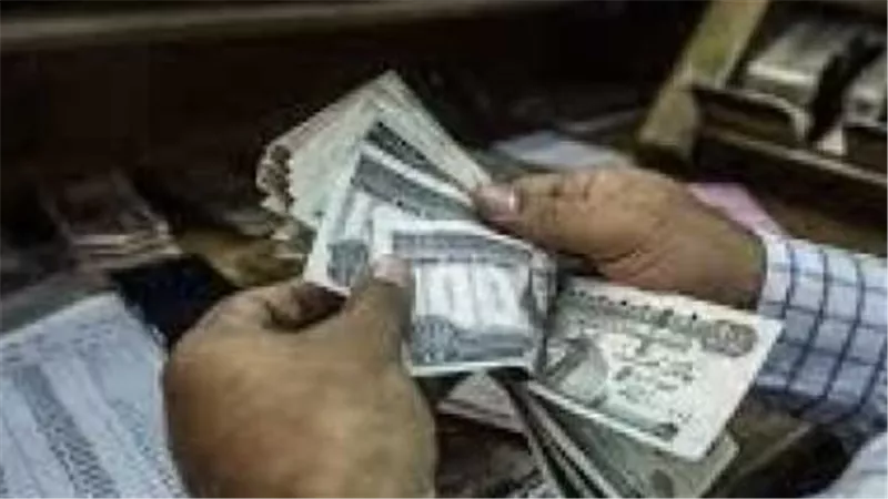دليلك الكامل لمواعيد صرف المرتبات والمتأخرات في الشهور الثلاثة الأولى من العام الجديد