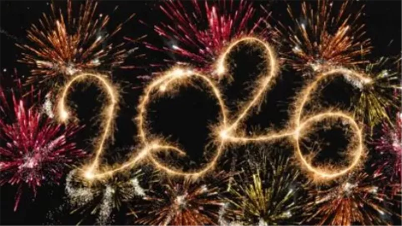 أفكار مبتكرة لمعايدة الأحباء في ليلة رأس السنة 2026 عبر السوشيال ميديا