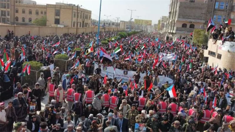 مليونية عتق تزلزل المشهد.. هل اقتربت لحظة إعلان دولة الجنوب العربي؟