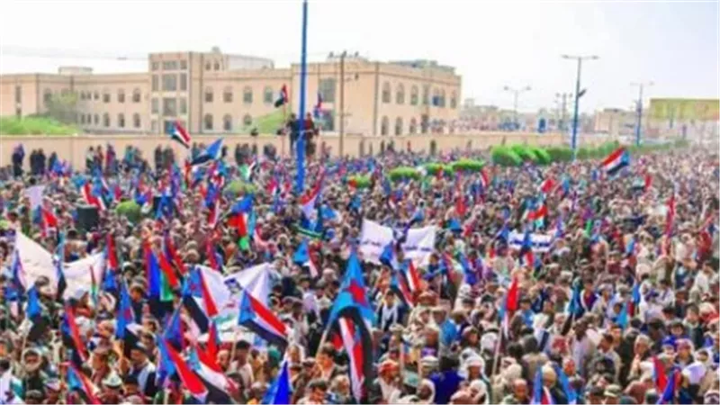 مليونية شبوة: زلزال شعبي يجدد التفويض للمجلس الانتقالي ويرسم خارطة استعادة دولة الجنوب