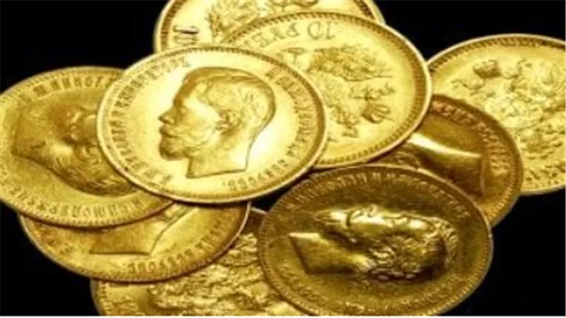 استقرار سعر الجنيه الذهب اليوم في مصر: المعدن النفيس يترقب الزخم العالمي بعد 