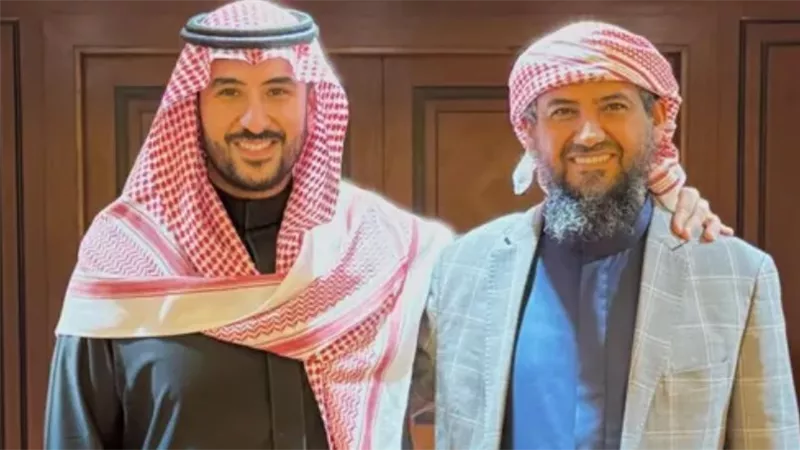 المحرّمي يلتقي وزير الدفاع السعودي بالرياض: تنسيق رفيع وبحث 