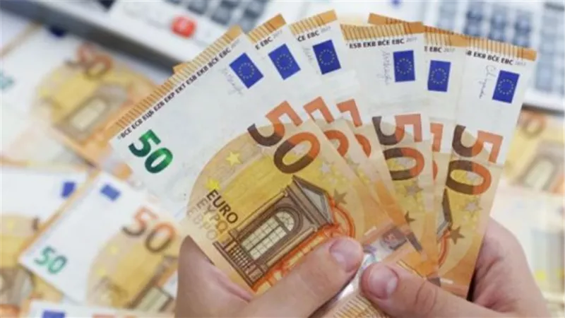 سعر اليورو مقابل الجنيه المصري اليوم الخميس 15 يناير 2026 في البنك المركزي والبنوك
