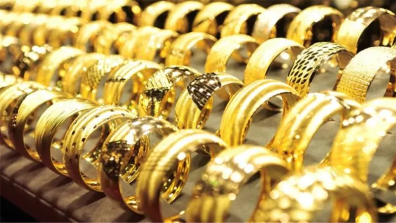 سعر الذهب اليوم السبت 17 يناير 2026 في مصر.. استقرار حذر بعد تذبذب الأسعار عالميًا