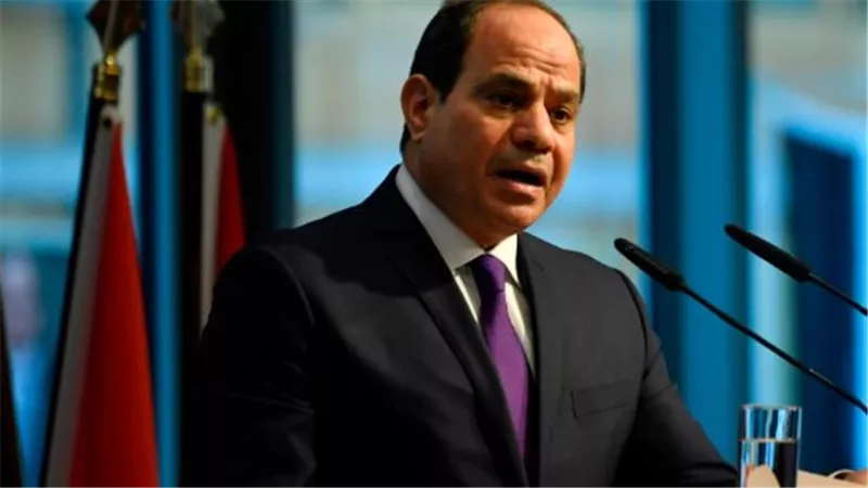 بث مباشر.. تفاصيل اجتماع الرئيس السيسي مع رئيس هيئة قناة السويس حول الملاحة البحرية