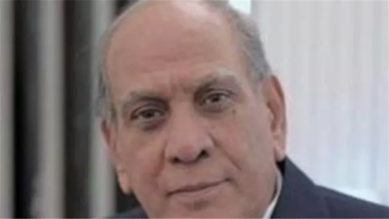 منير مكرم يتصدر التريند: خطوبة ابنه 