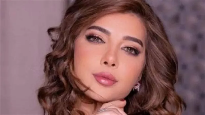 نظرة عفوية أم خلاف متجدد؟ سر صورة أصالة وأنغام التي أشعلت 