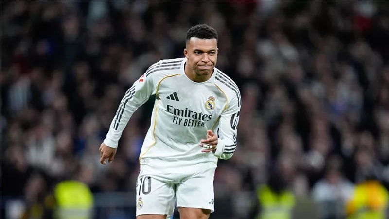 مبابي يثير القلق فى ريال مدريد قبل مواجهة بنفيكا 
