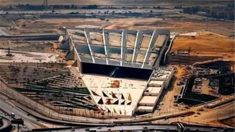 إدراج موقع المتحف المصرى الكبير على تطبيقات شركات المحمول لتسهيل الحجز