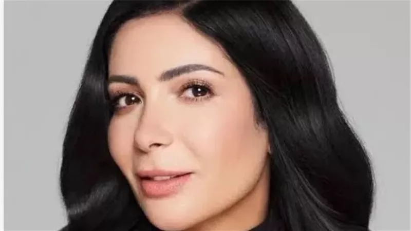 منى زكي وهدى الإتربي ونانسي عجرم: صراع الأناقة يشتعل على منصات التواصل