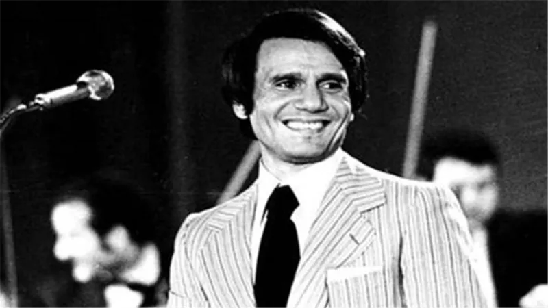سر خلود صوت عبد الحليم حافظ: تعاونات فنية مع بليغ وعبد الوهاب ونزار قباني
