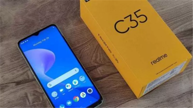 بكاميرا غير وتصميم رائد.. تعرف على مواصفات Realme C35 ثنائي الشريحة