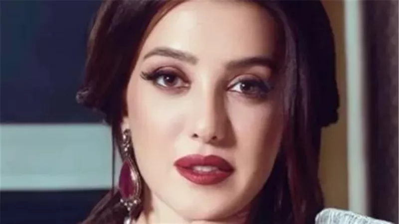 السيرة الذاتية لكندة علوش: رحلة النجمة السورية من دمشق إلى منصات العالمية
