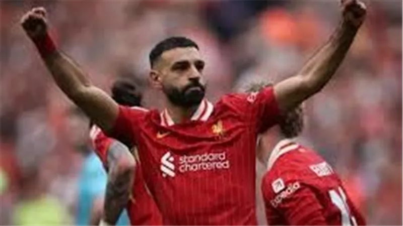 تاريخ جديد يُكتب في أنفيلد.. صلاح يسعى لترسيخ عرشه الأوروبي أمام كاراباج