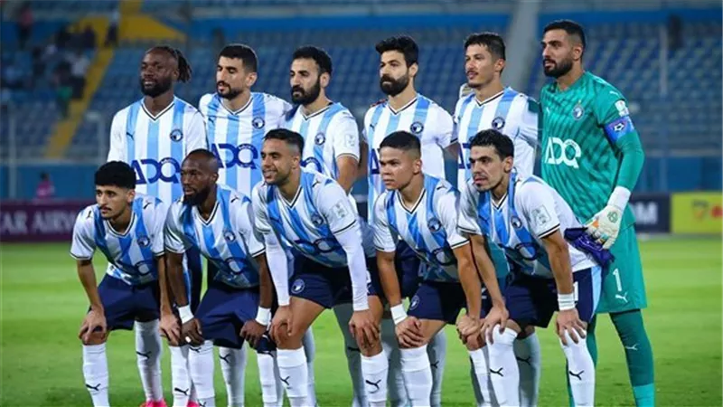 بيراميدز يرفع شعار 