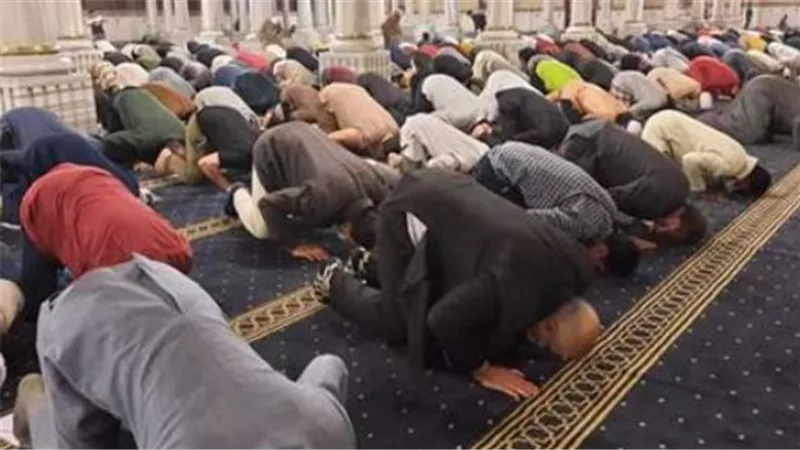 أهمية متابعة مواقيت الصلاة والدقة في تحديد المواعيد الشرعية
