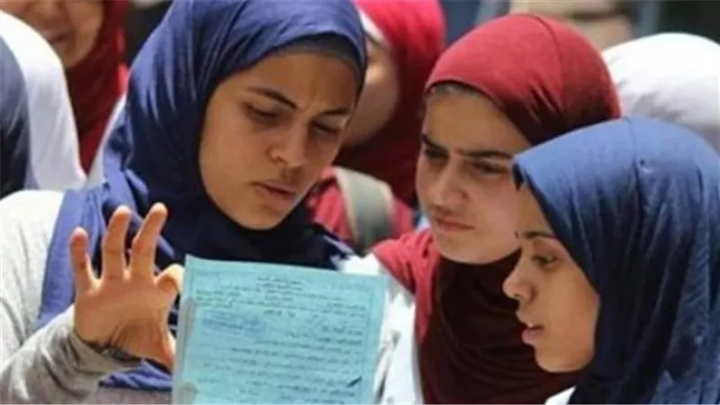 بالأسماء.. محافظ الإسكندرية يعتمد نتيجة الصف الثالث الإعدادي بنسبة نجاح مرتفعة