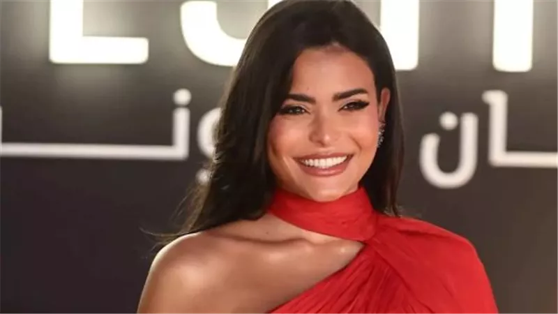 أسماء جلال تشعل السوشيال ميديا بفيديو من 