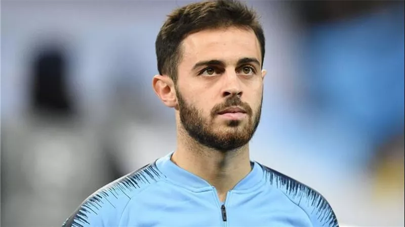 بعد قرار الرحيل.. هل يحقق برناردو سيلفا حلمه القديم بالانتقال إلى الدوري الإسباني؟