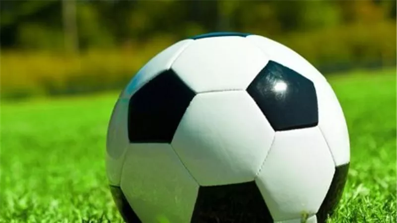 مرموش يقود مانشستر سيتي أمام نيوكاسل في ليلة الحسم بكأس كاراباو: دليلك الكامل للمباريات