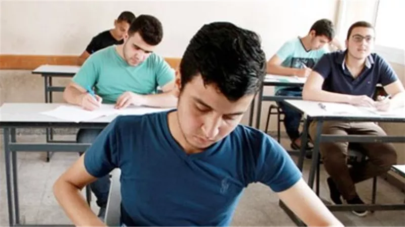 لطلاب الصف الثالث الثانوي.. تعرف على الأوراق المطلوبة لتسليم استمارة الامتحانات