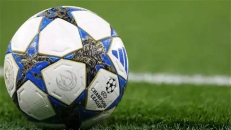الملاعب العالمية تشتعل اليوم.. دليلك الشامل لمتابعة أهم مباريات الخميس 5-2-2026