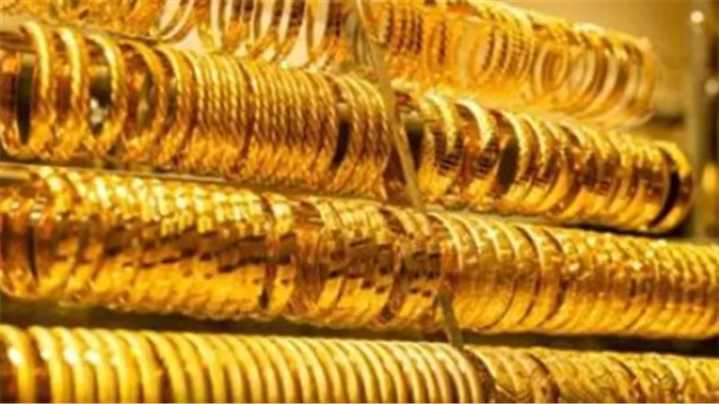 مفاجأة في سعر الذهب بمصر: الجنيه الذهب يتحدى القفزات العالمية.. إليك القائمة الكاملة