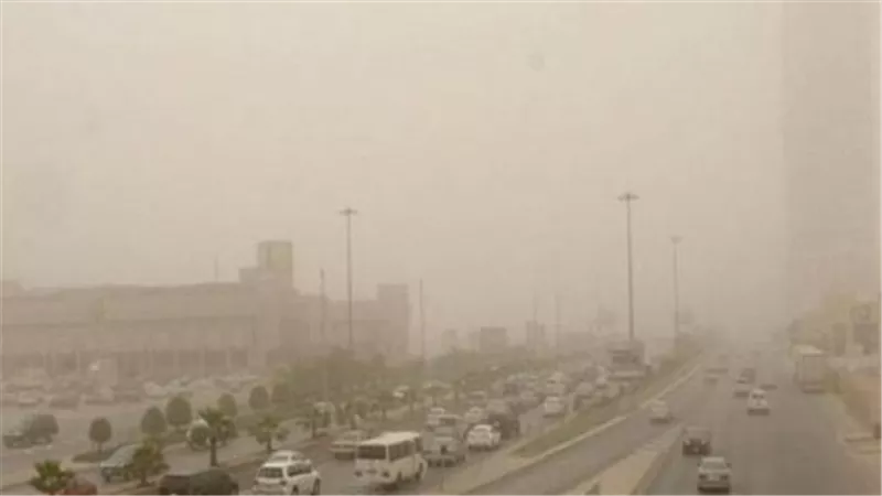 الطقس في مصر 2026: استمرار الأتربة العالقة وتحسن طفيف في حالة البحر الأحمر