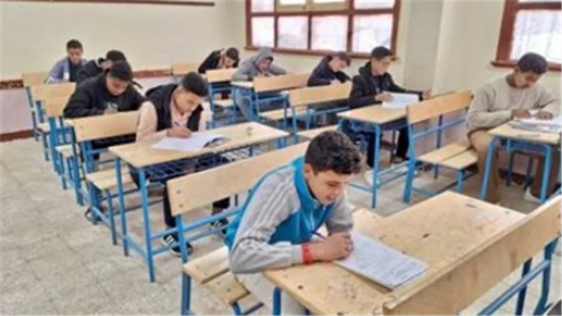 نتيجة الصف الثالث الإعدادي بأسيوط 2026: المحافظ يهنئ الأوائل ويكشف إحصائيات الناجحين.