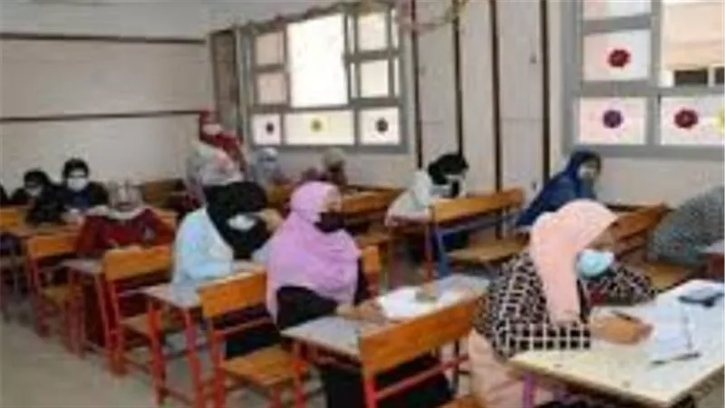 محافظ أسيوط: 74.86% نسبة نجاح الإعدادية المهنية وتركيز على دعم الطلاب المتفوقين