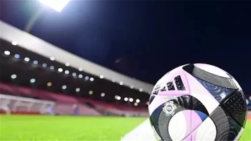 الدوري الإيطالي اليوم: روما يسعى لمصالحة جماهيره أمام كالياري وأتالانتا في اختبار سهل