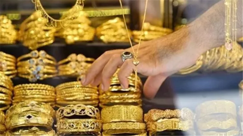 زلزال في سوق المعدن الأصفر: كيف أثر السعر العالمي للذهب على الأسواق المصرية اليوم؟