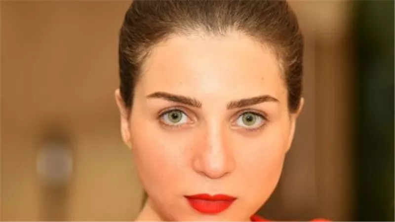 محطات في حياة مي عز الدين: كيف تغلبت على 40 مرشحة لتصبح ابنة يسرا في 