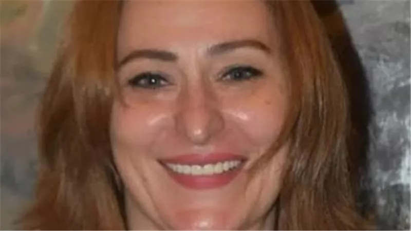 بصمة خاصة: كيف نجحت عبير فاروق في تجسيد أدوار الأم والصديقة ببراعة في السينما والتلفزيون؟