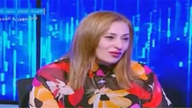 عبير فاروق في 